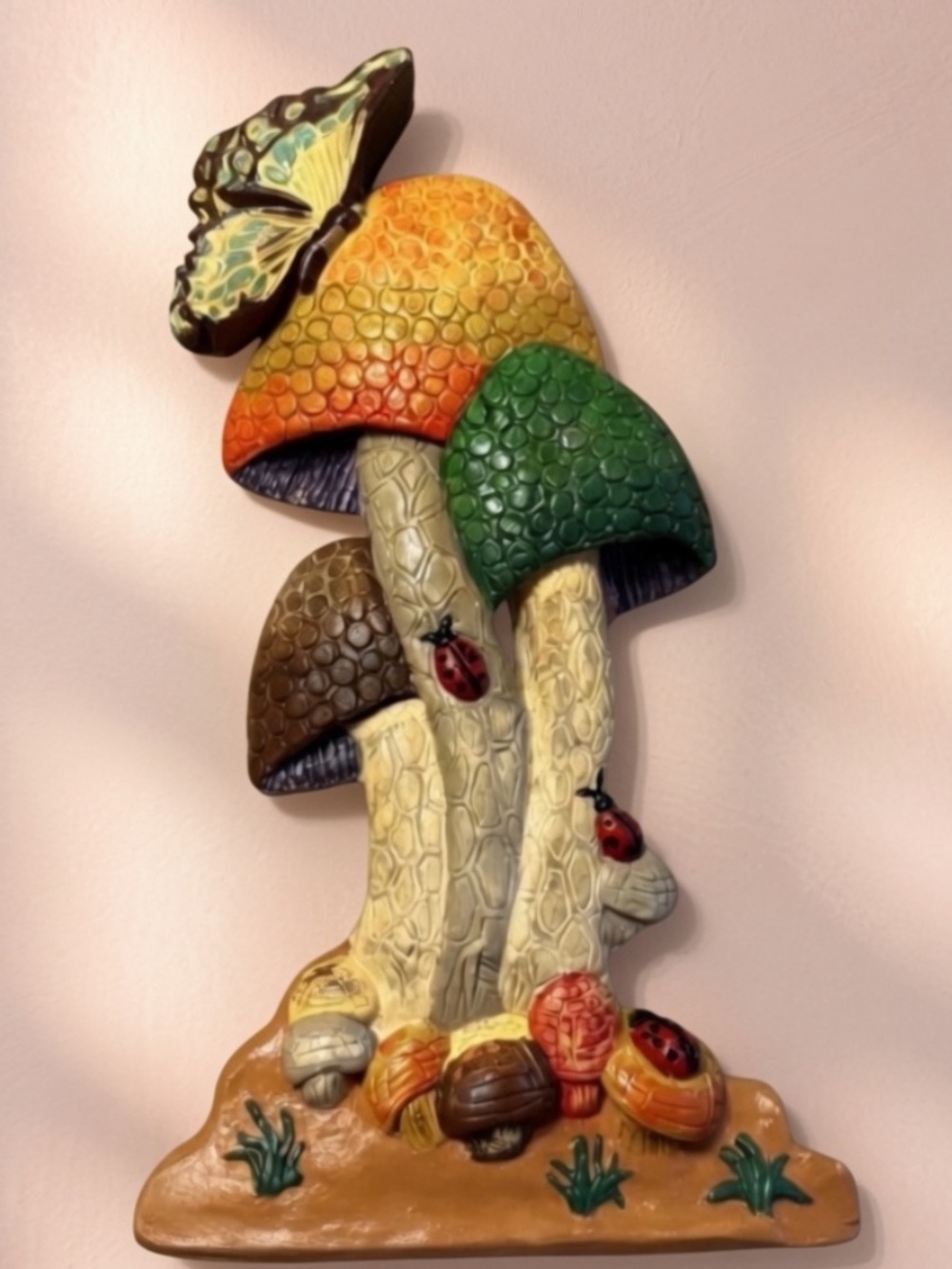 Mushroom Wall Decoration-Chalk-ware  1970s wall art - Mushrooms Vintage - Picture 5 of 13